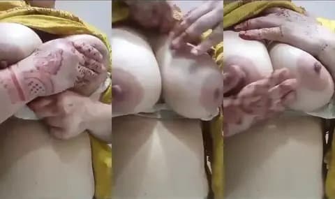 Dehati sex displaying Huge Boobs and Cleavage