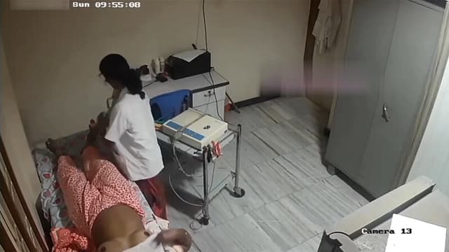 Tamil Aunty Nurse Cream On Leg CCTV Viral Video