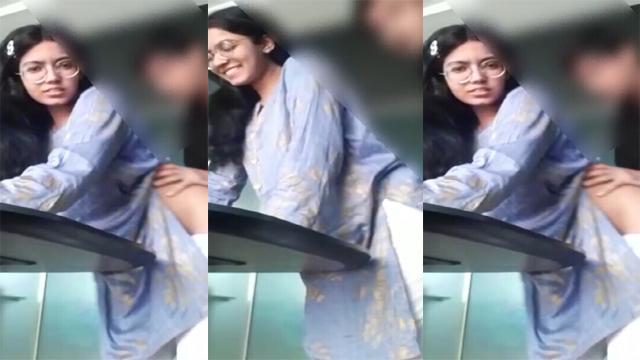 Horny Teacher Showing And Hard Fucked Videos