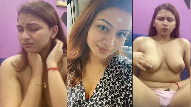 Hot Malaysian Tamil Girl Nude Show Lover Leaked